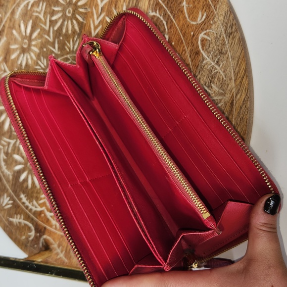 Prada Long Zip Wallet in Pink Authentication Included - Picture 6 of 14